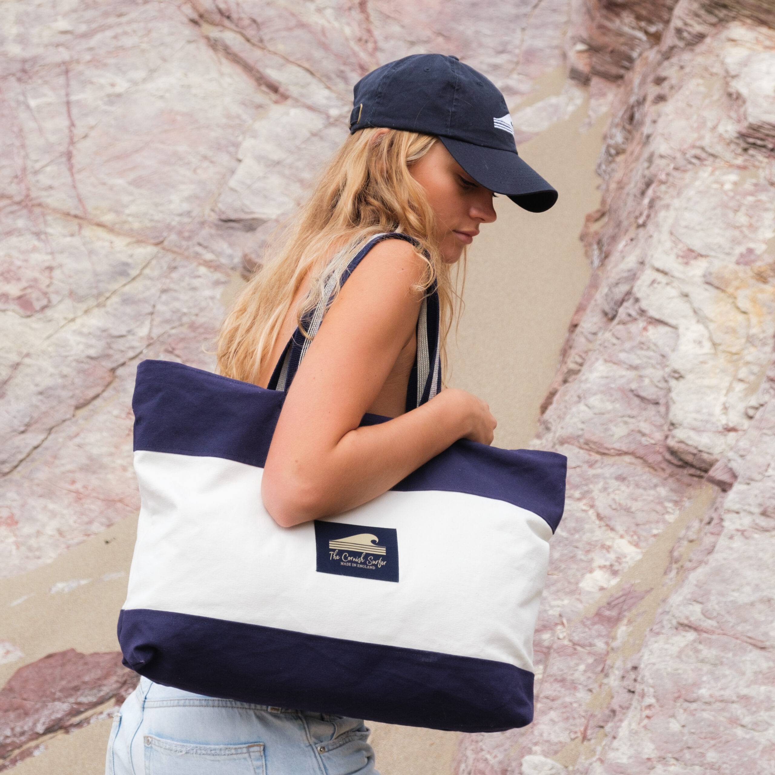 water resistant beach bag